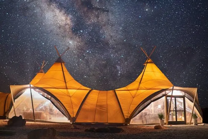 Best Luxury Glamping United States: A Definitive Analysis