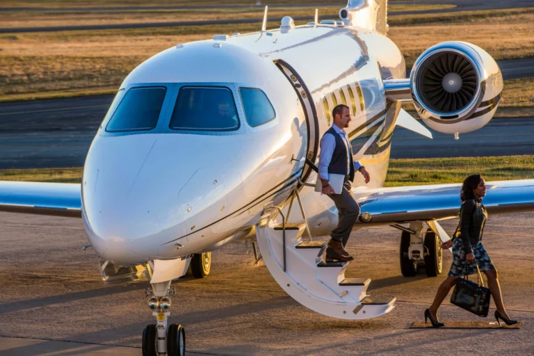 Compare Luxury Travel Services: Comprehensive Analytical Framework
